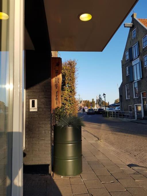 Appartement De Oliekan Medium Lemmer Exteriér fotografie